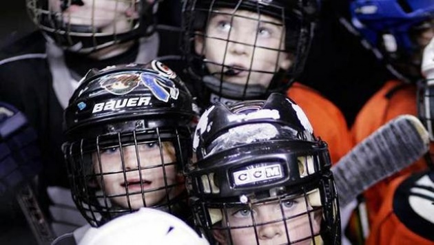 Is your child's hockey helmet safe?  | Laval Families Magazine | Laval's Family Life Magazine